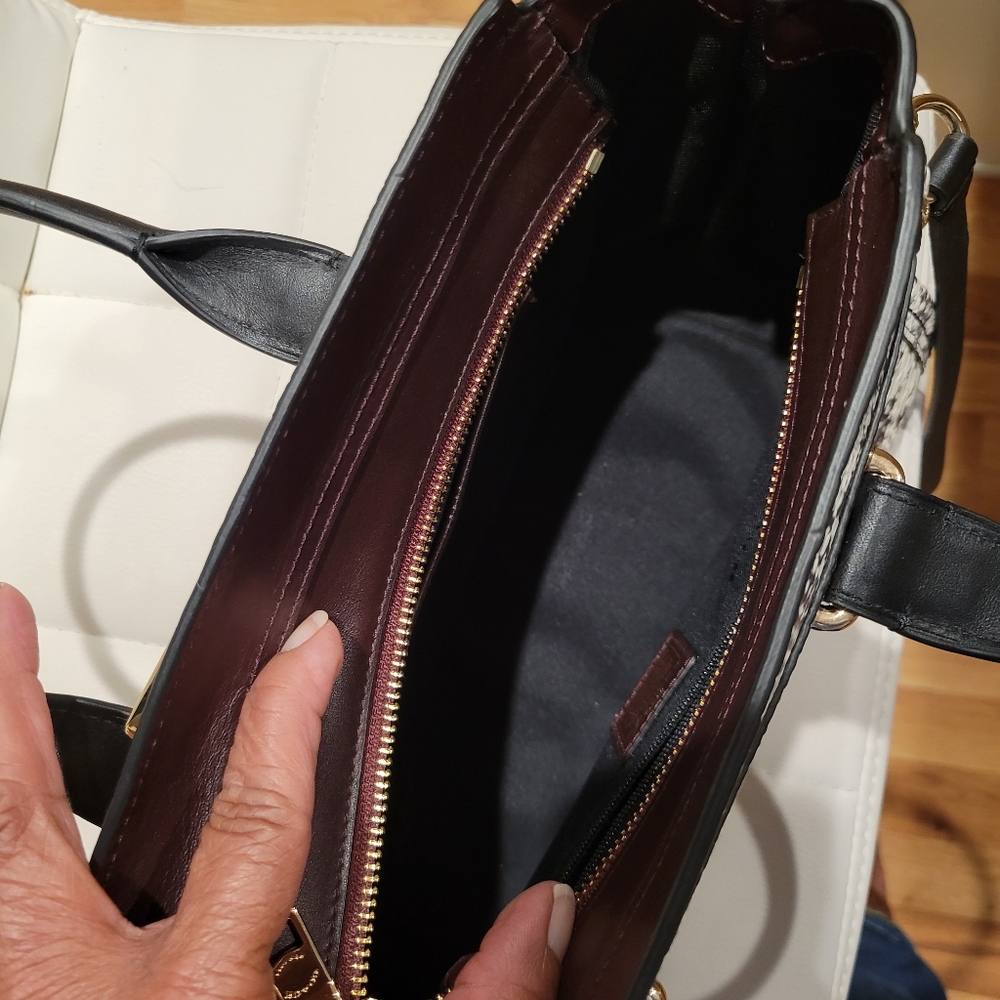 EUC Coach Exotic Swagger Satchel - Picture 11 of 15